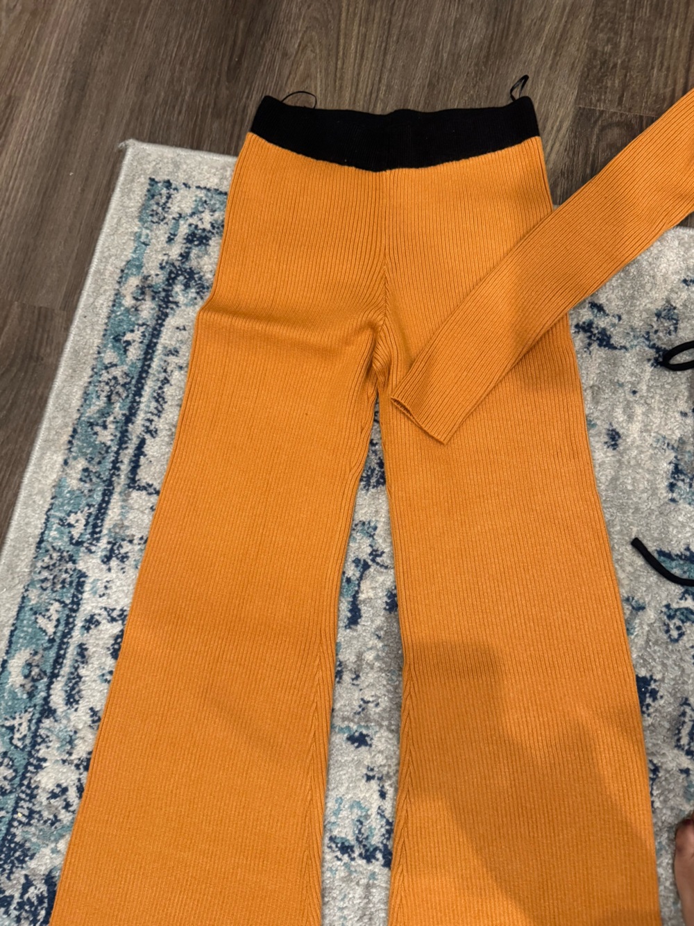 Women’s  Ribbed Orange Drawstring pants set - Picture 7 of 8